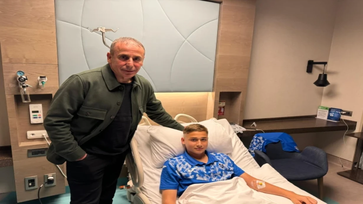 Abdullah Avcı'dan U15 Futbolcusu Alperen Çakıroğlu'na Ziyaret